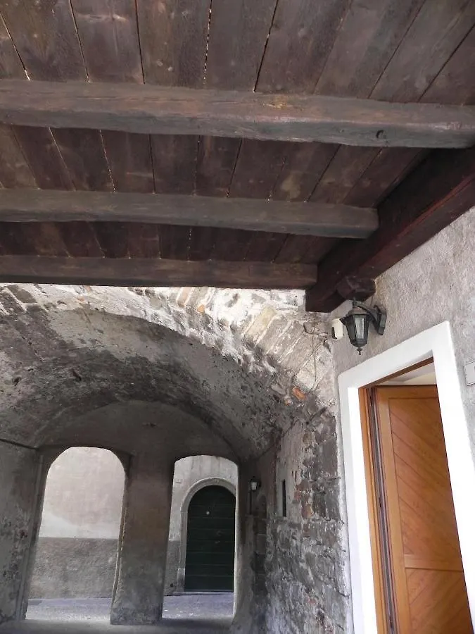 Apartman Little Flower Domaso
